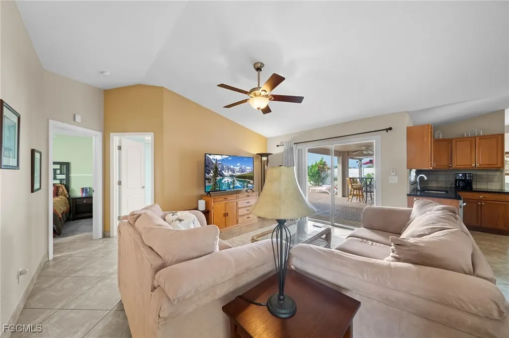 1520 NE 2nd Terrace Cape Coral FL 33909