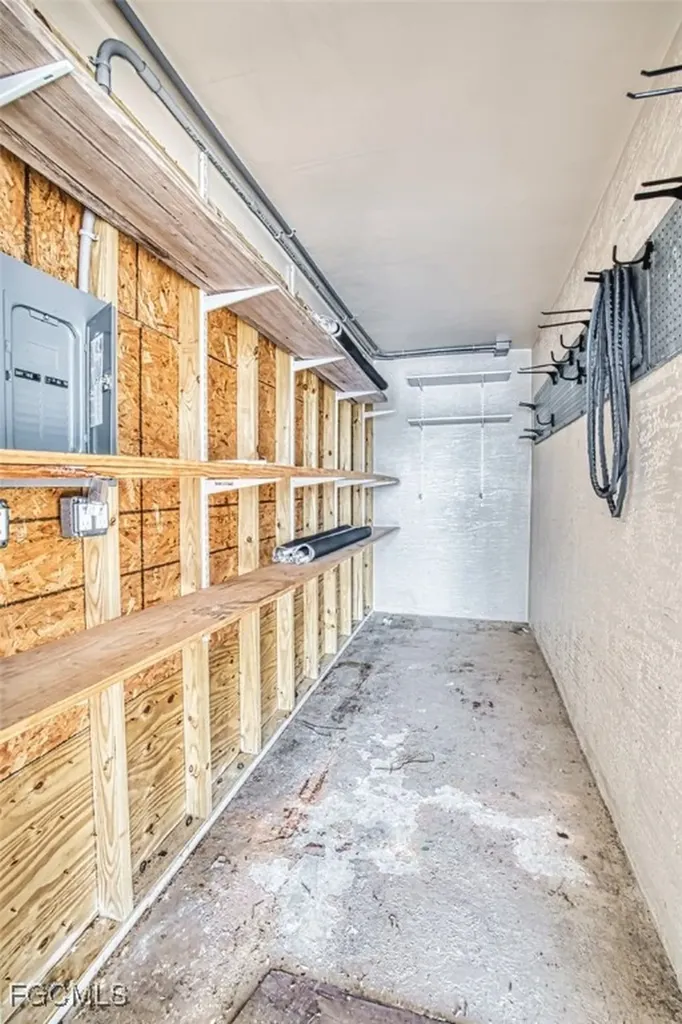 1712 SE 28th Street Cape Coral FL 33904