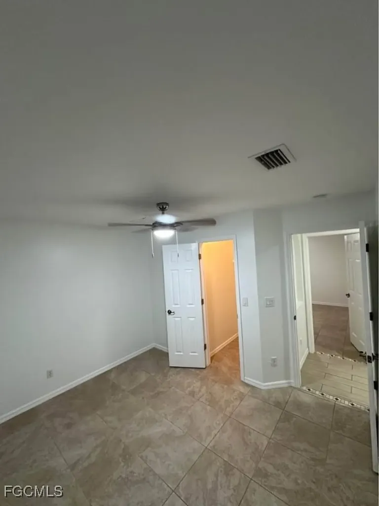 2842 NW 5th Avenue Cape Coral FL 33993