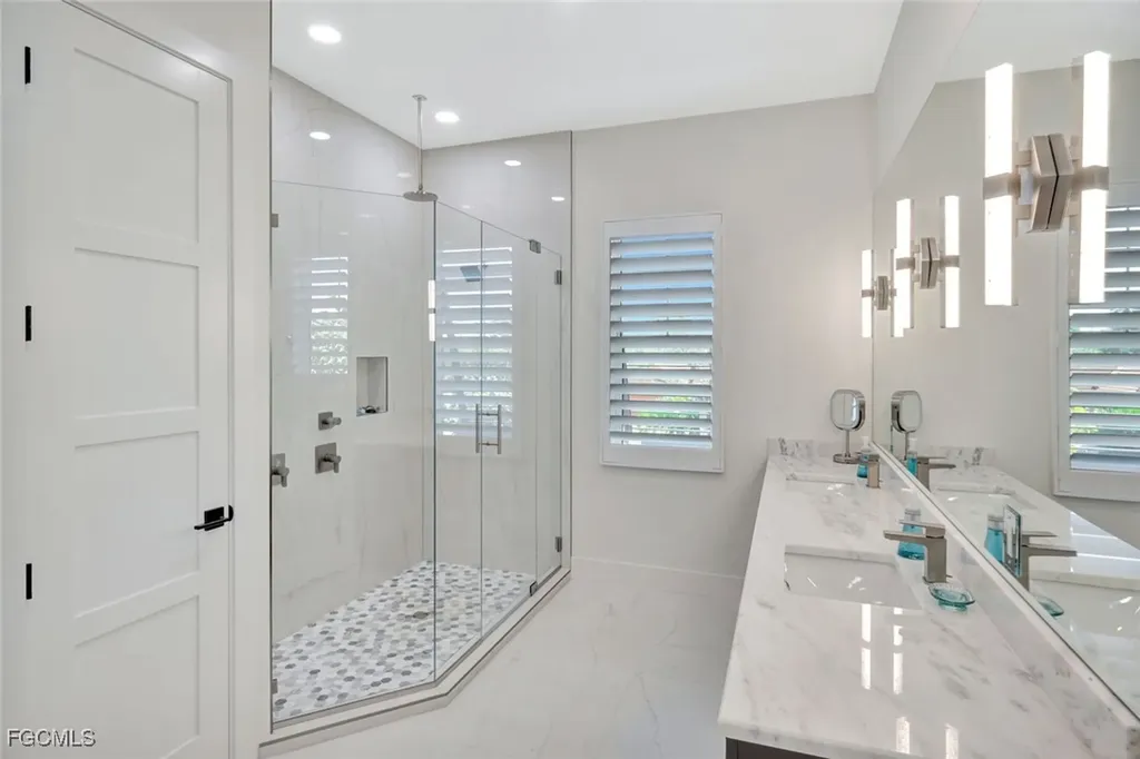1044 Fish Crow Road Sanibel FL 33957