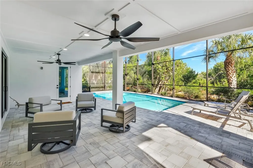 1044 Fish Crow Road Sanibel FL 33957