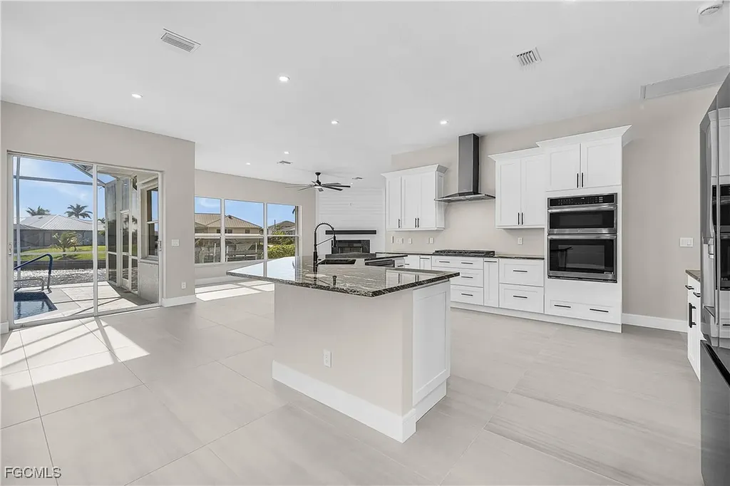 3302 NW 2nd Terrace Cape Coral FL 33993