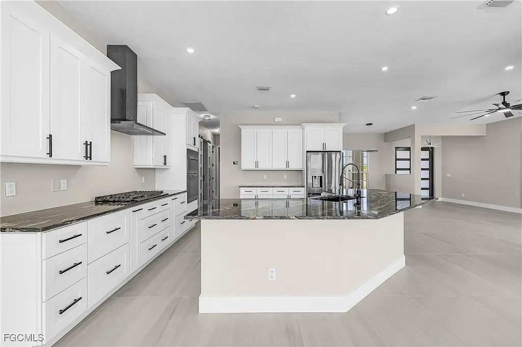 3302 NW 2nd Terrace Cape Coral FL 33993