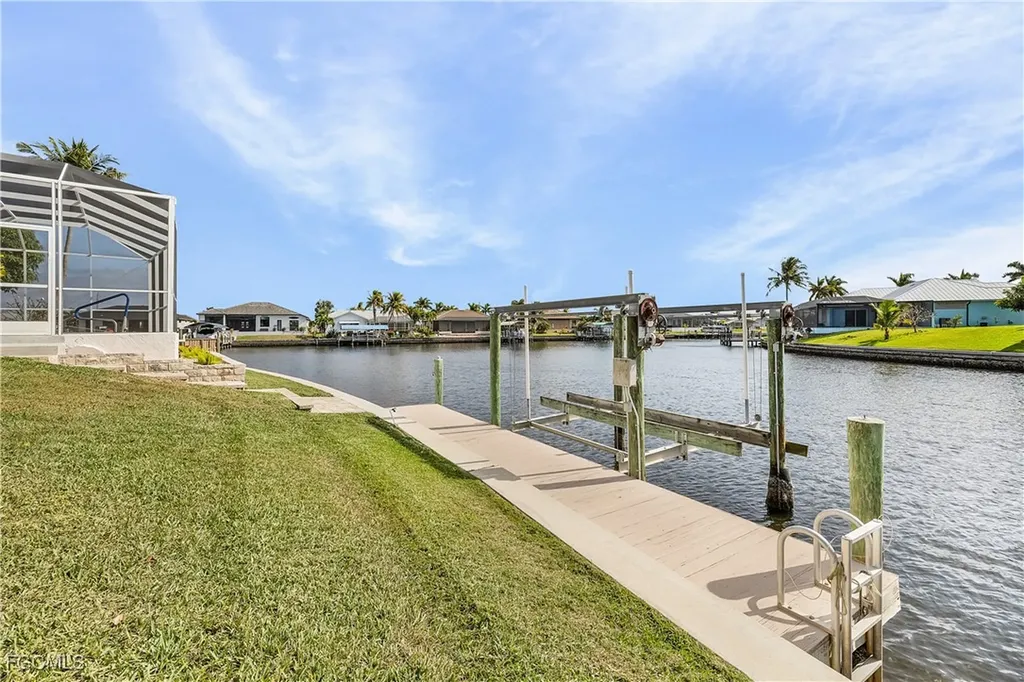 3302 NW 2nd Terrace Cape Coral FL 33993
