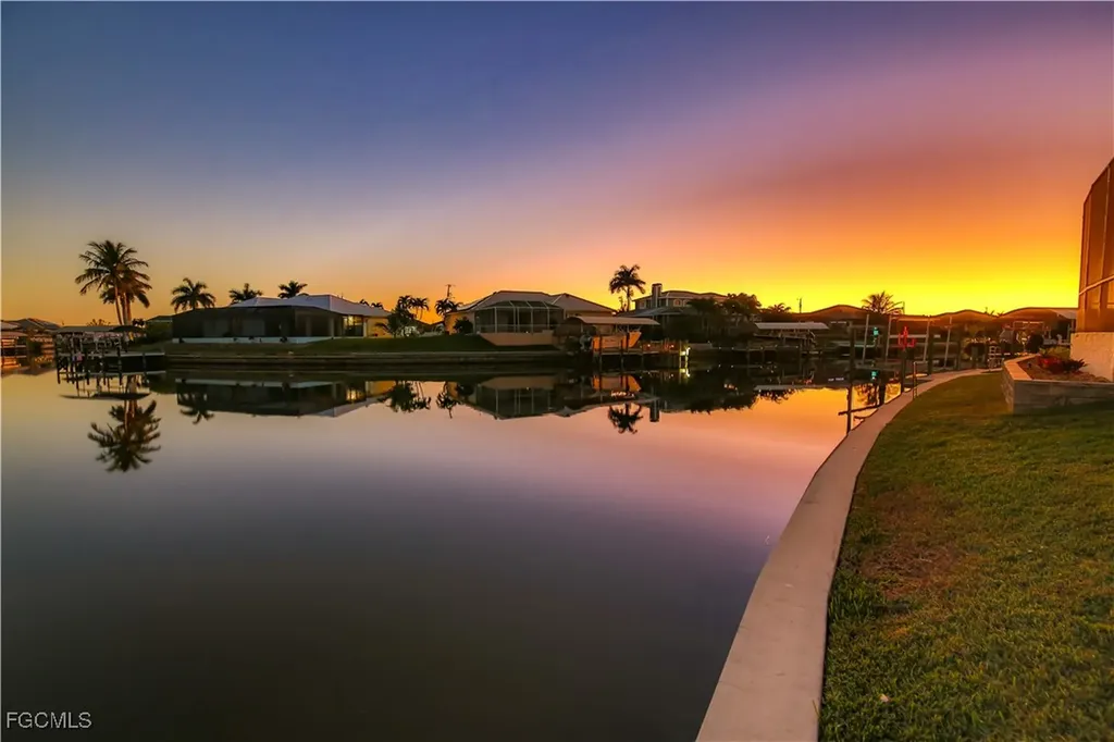 3302 NW 2nd Terrace Cape Coral FL 33993