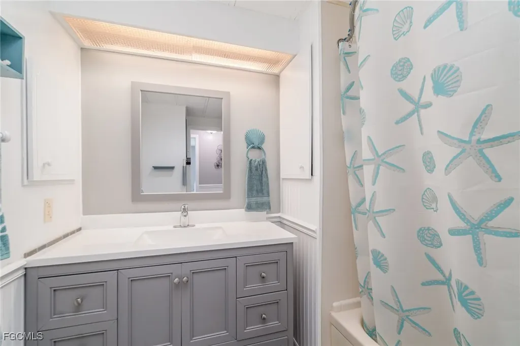 5508 Colonial Road North Fort Myers FL 33917