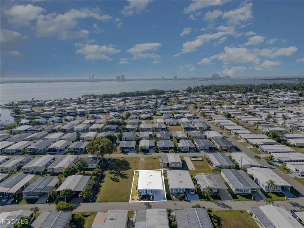 5508 Colonial Road North Fort Myers FL 33917