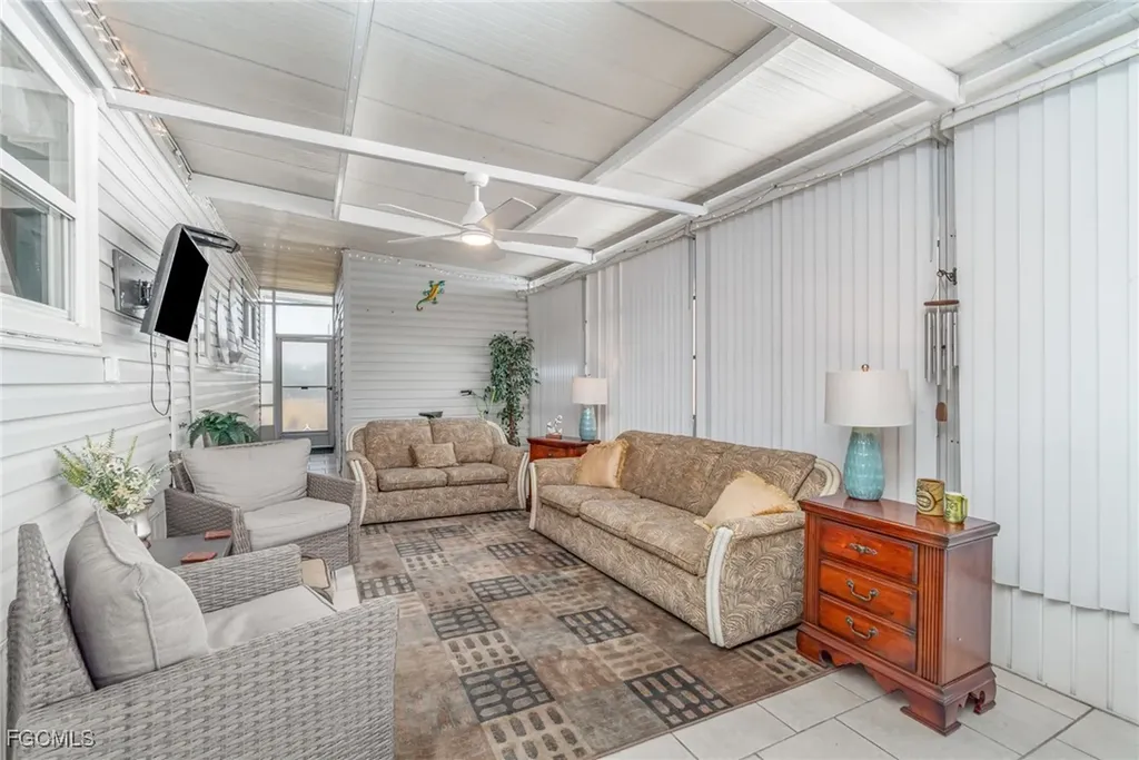 5508 Colonial Road North Fort Myers FL 33917