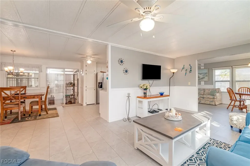 5508 Colonial Road North Fort Myers FL 33917