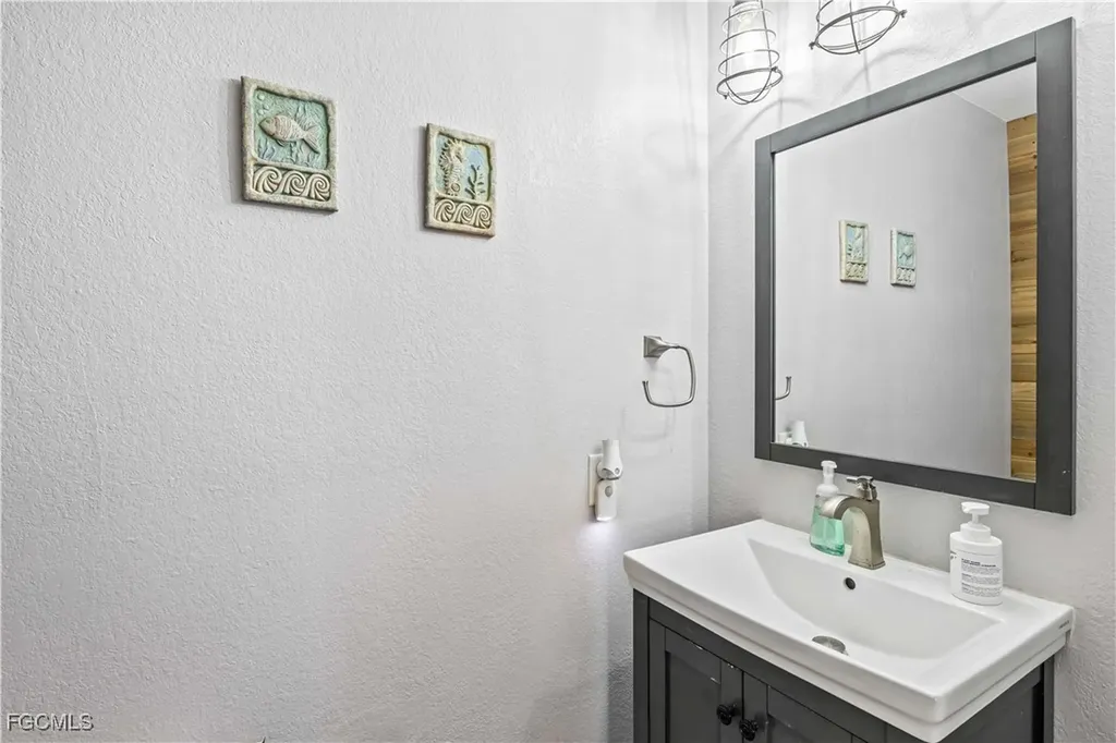 4126 NW 37th Street Cape Coral FL 33993
