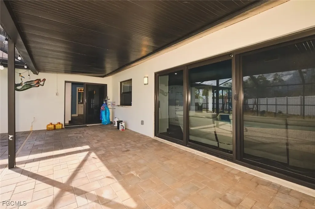 6451 Adelphi Circle Fort Myers FL 33919