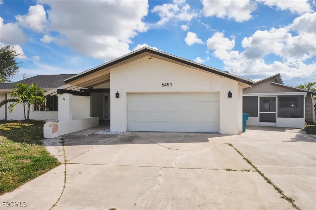 6451 Adelphi Circle Fort Myers FL 33919