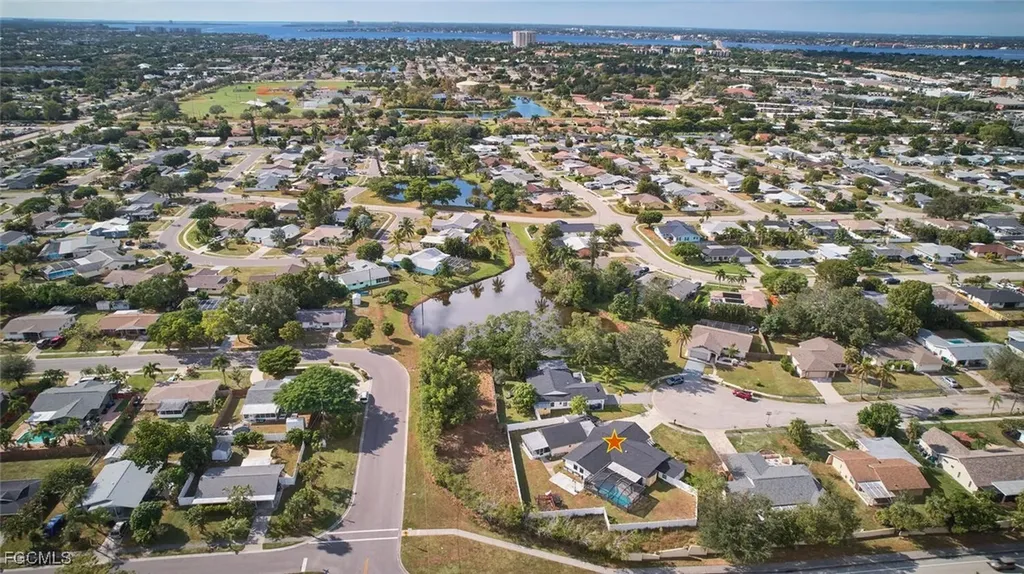 6451 Adelphi Circle Fort Myers FL 33919