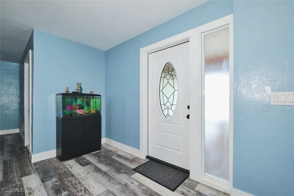 6451 Adelphi Circle Fort Myers FL 33919