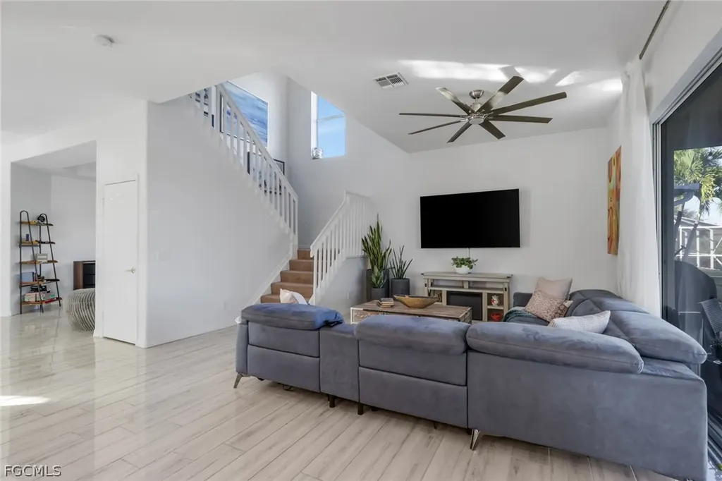 2675 Blue Cypress Lake Court Cape Coral FL 33909