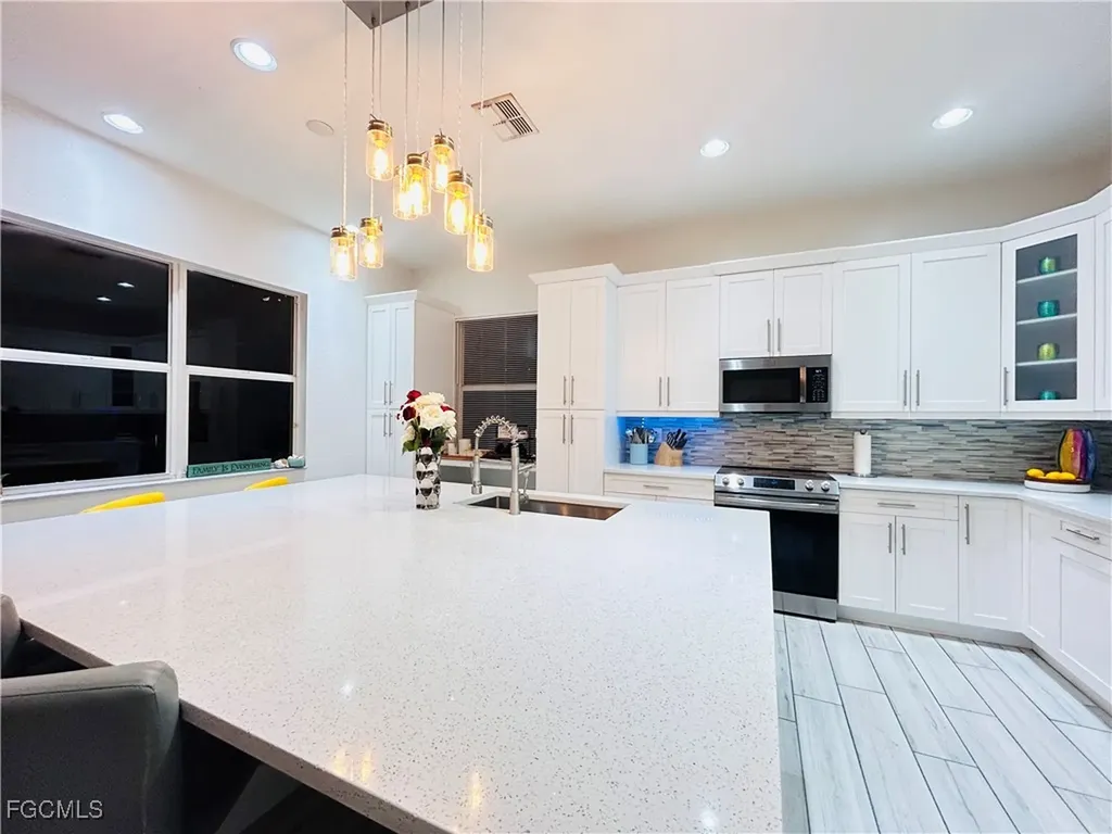 2675 Blue Cypress Lake Court Cape Coral FL 33909