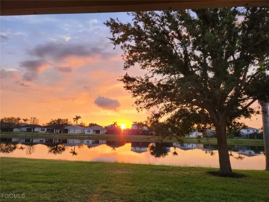 2675 Blue Cypress Lake Court Cape Coral FL 33909