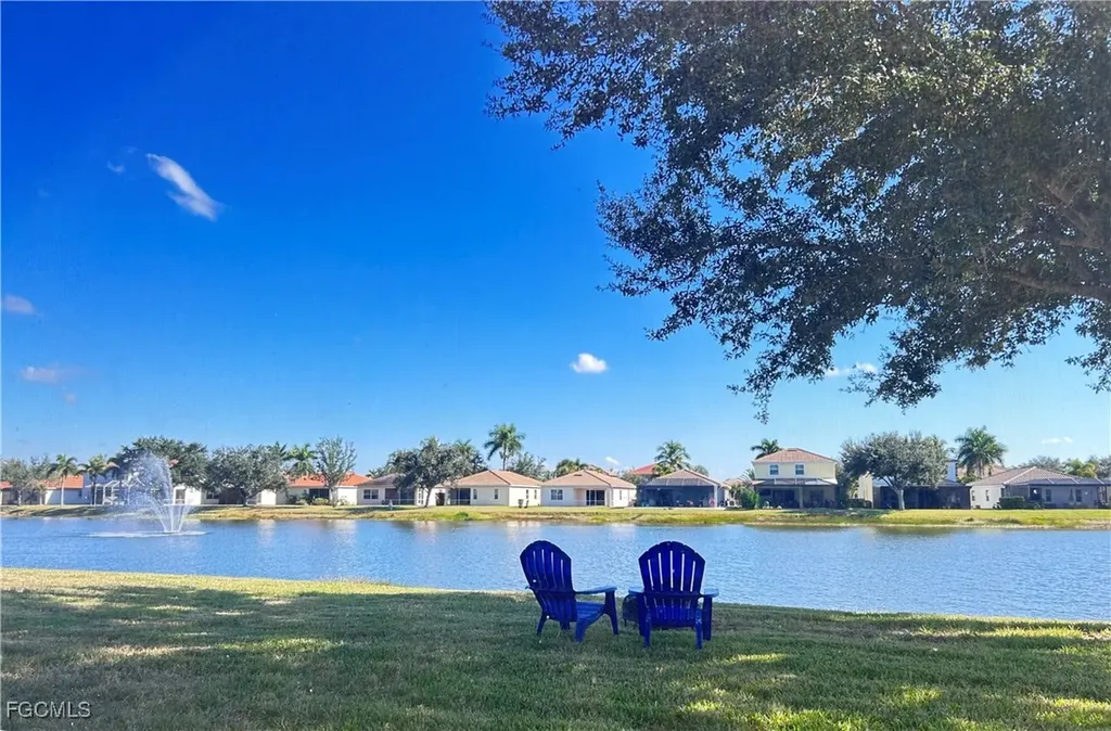 2675 Blue Cypress Lake Court Cape Coral FL 33909