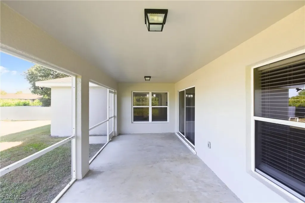 2906 26th Street SW Lehigh Acres FL 33976