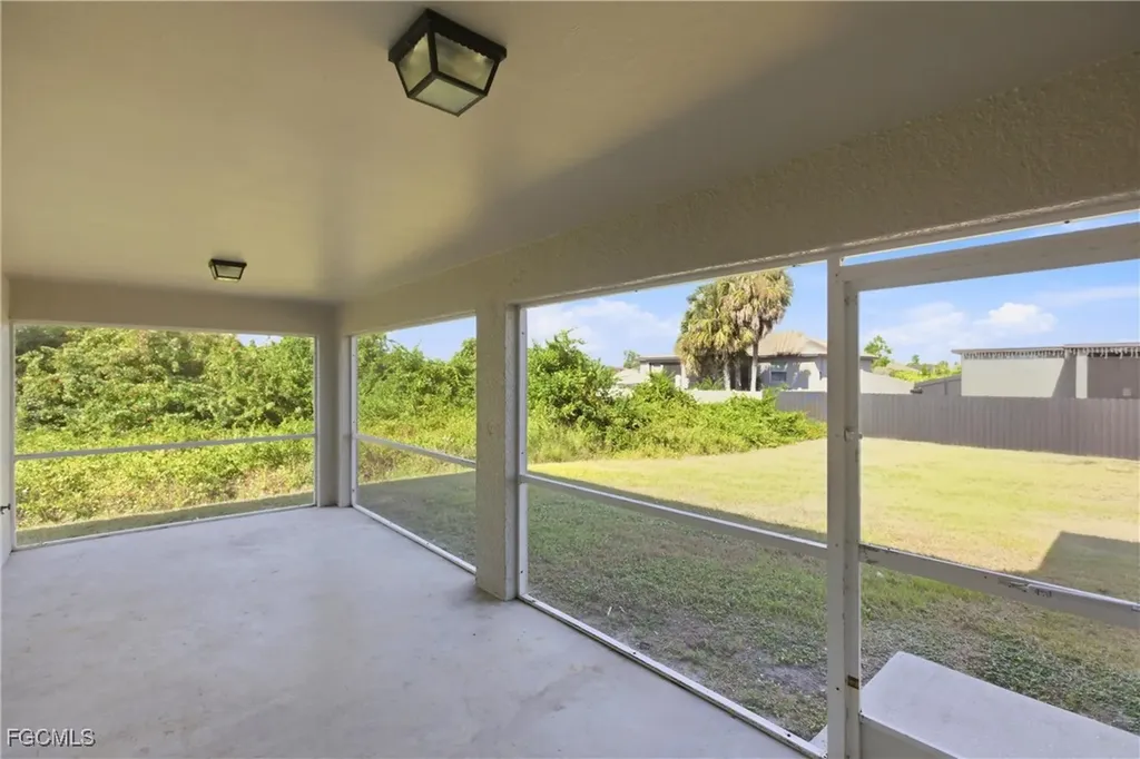 2906 26th Street SW Lehigh Acres FL 33976