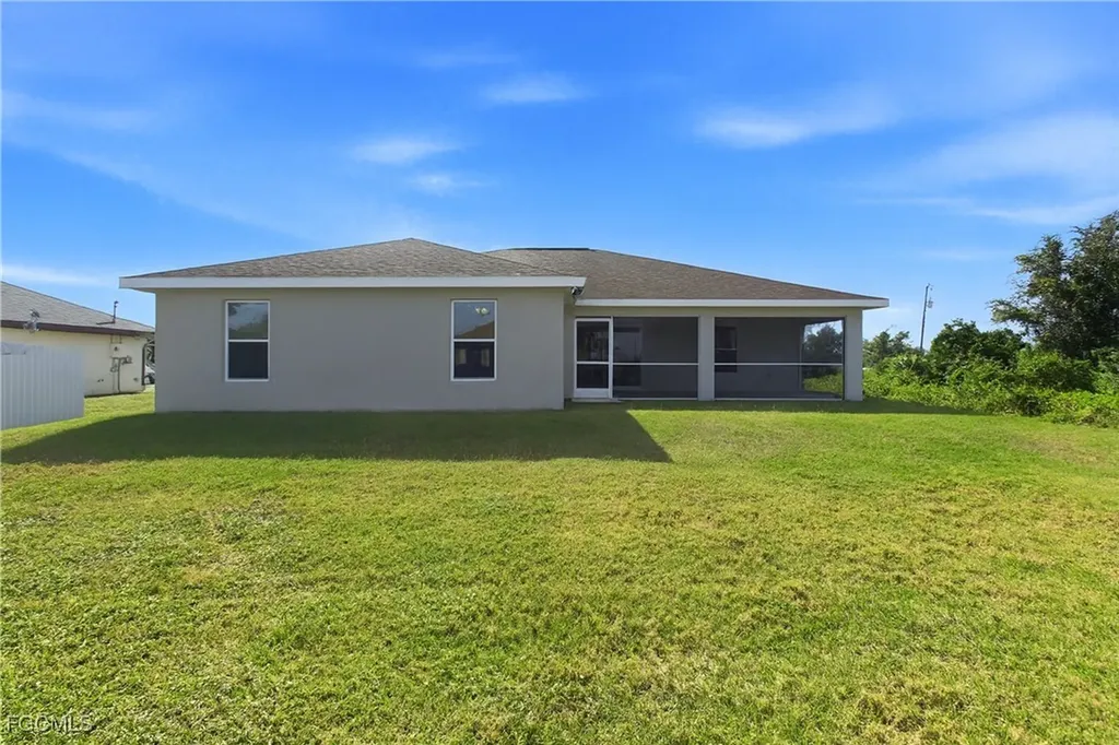 2906 26th Street SW Lehigh Acres FL 33976