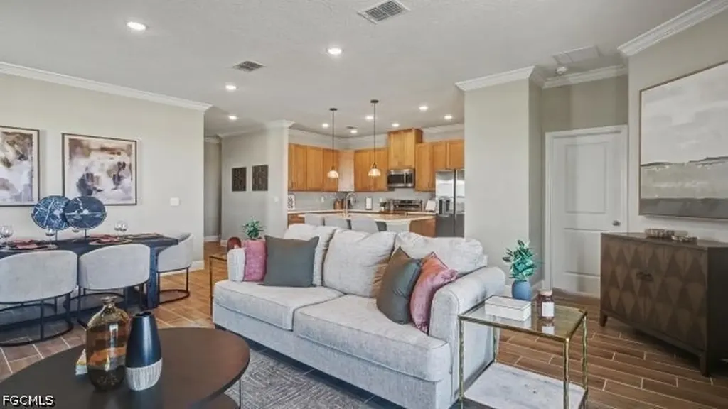 3708 9th Street SW Lehigh Acres FL 33976