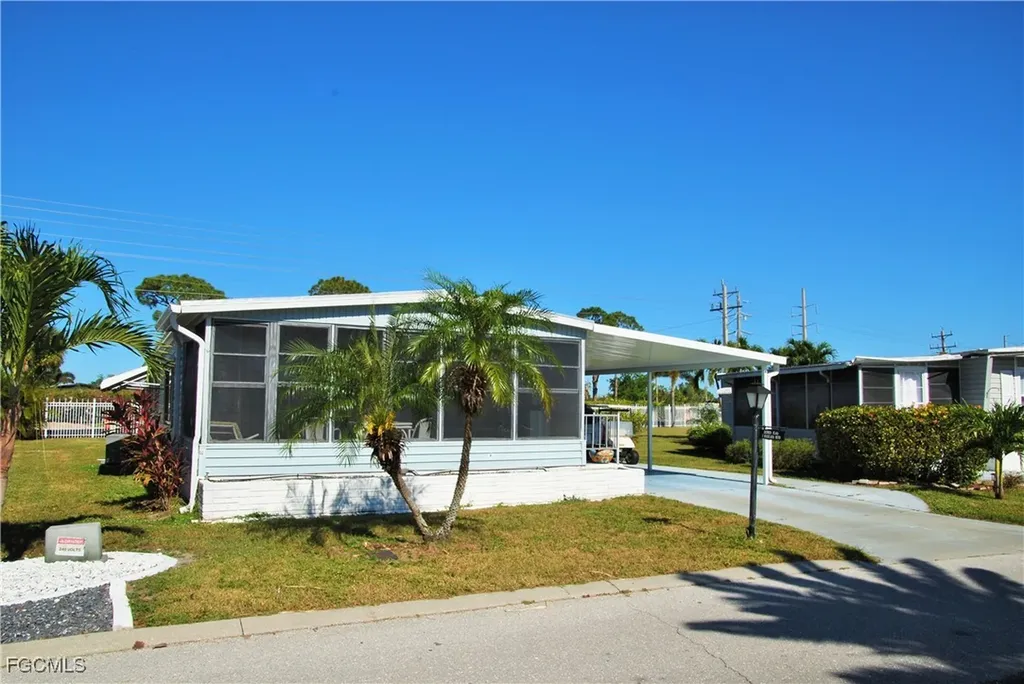 7 Nicklaus Boulevard North Fort Myers FL 33903