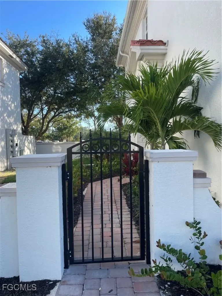 7012 Romana Way Naples FL 34119