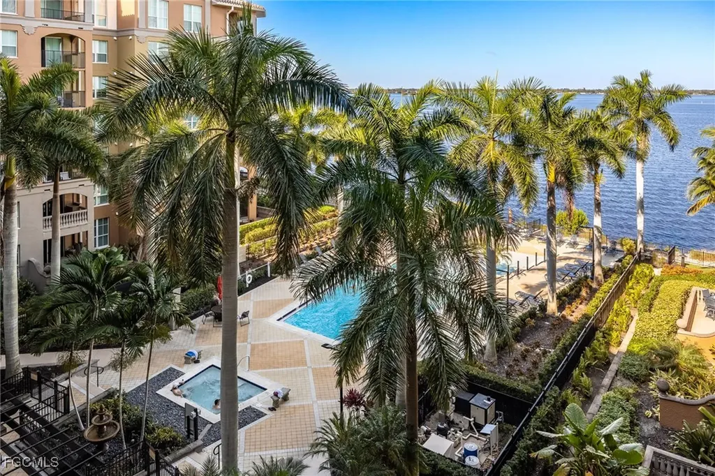2825 Palm Beach Boulevard Fort Myers FL 33916