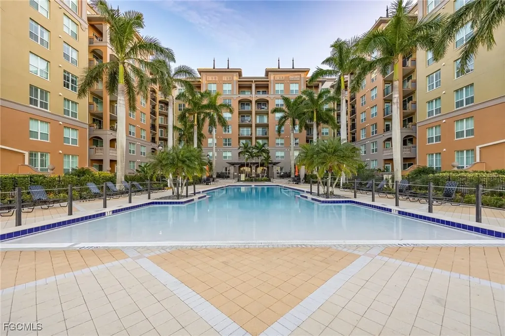2825 Palm Beach Boulevard Fort Myers FL 33916