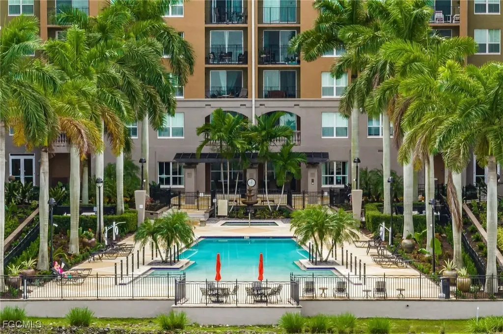 2825 Palm Beach Boulevard Fort Myers FL 33916