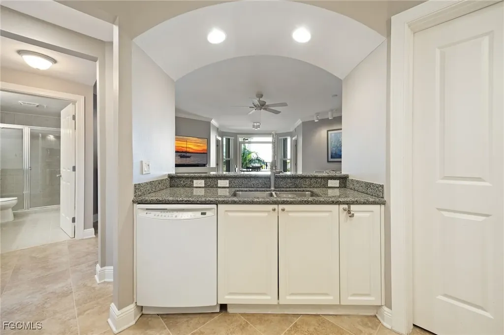 2825 Palm Beach Boulevard Fort Myers FL 33916