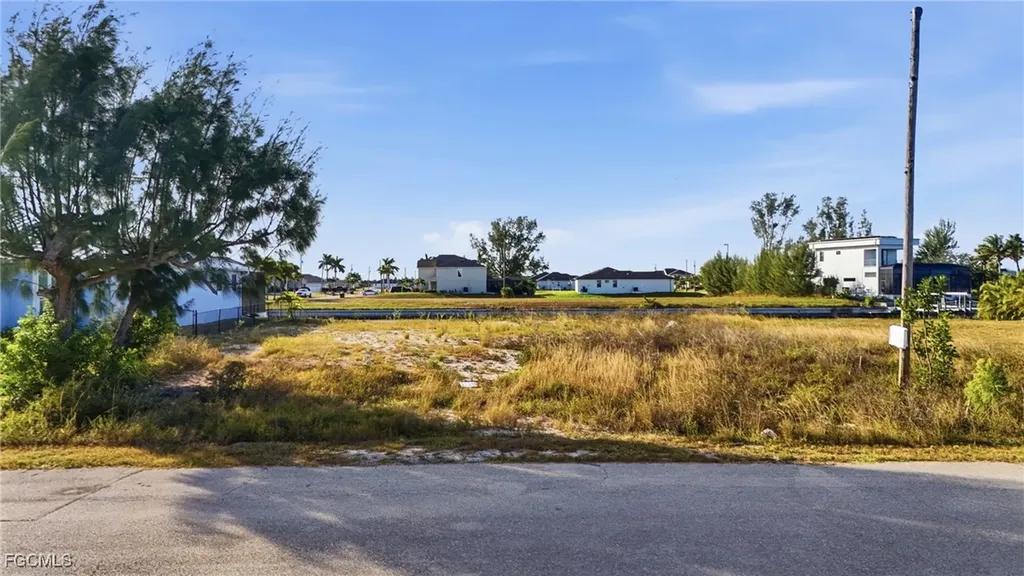 3704 NW 10th Street Cape Coral FL 33993