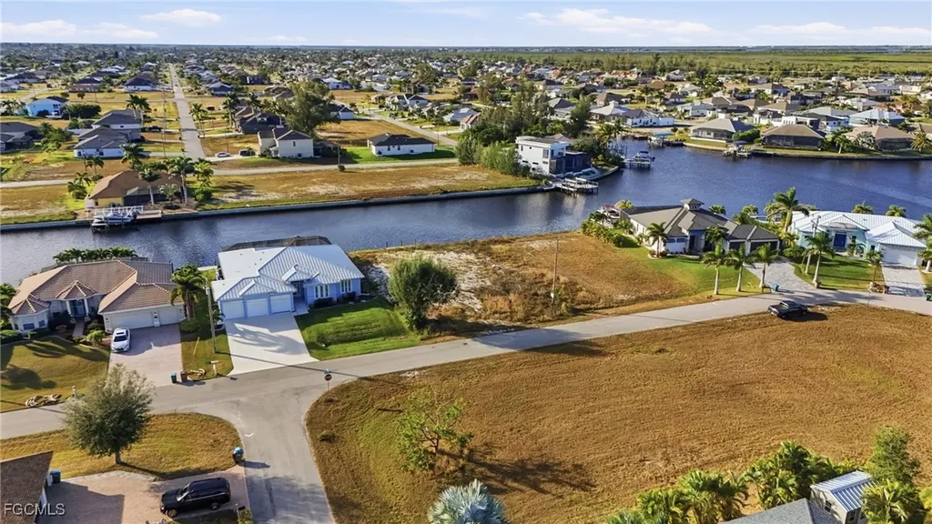 3704 NW 10th Street Cape Coral FL 33993