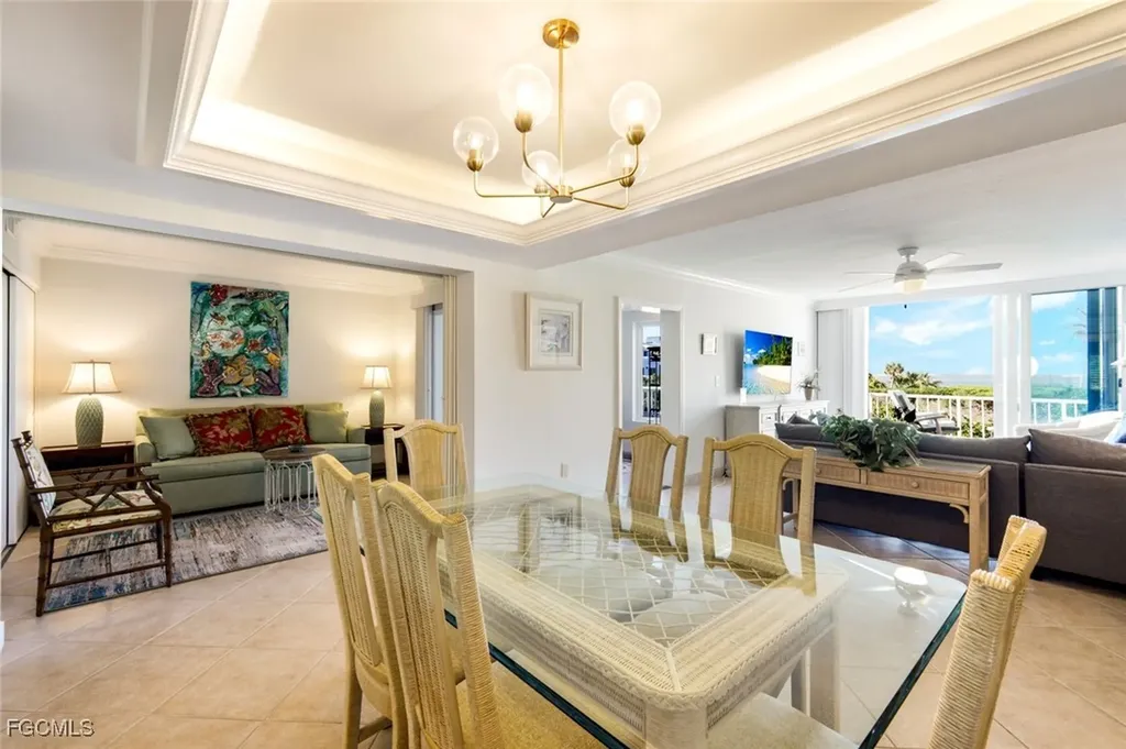 200 Periwinkle Way Sanibel FL 33957