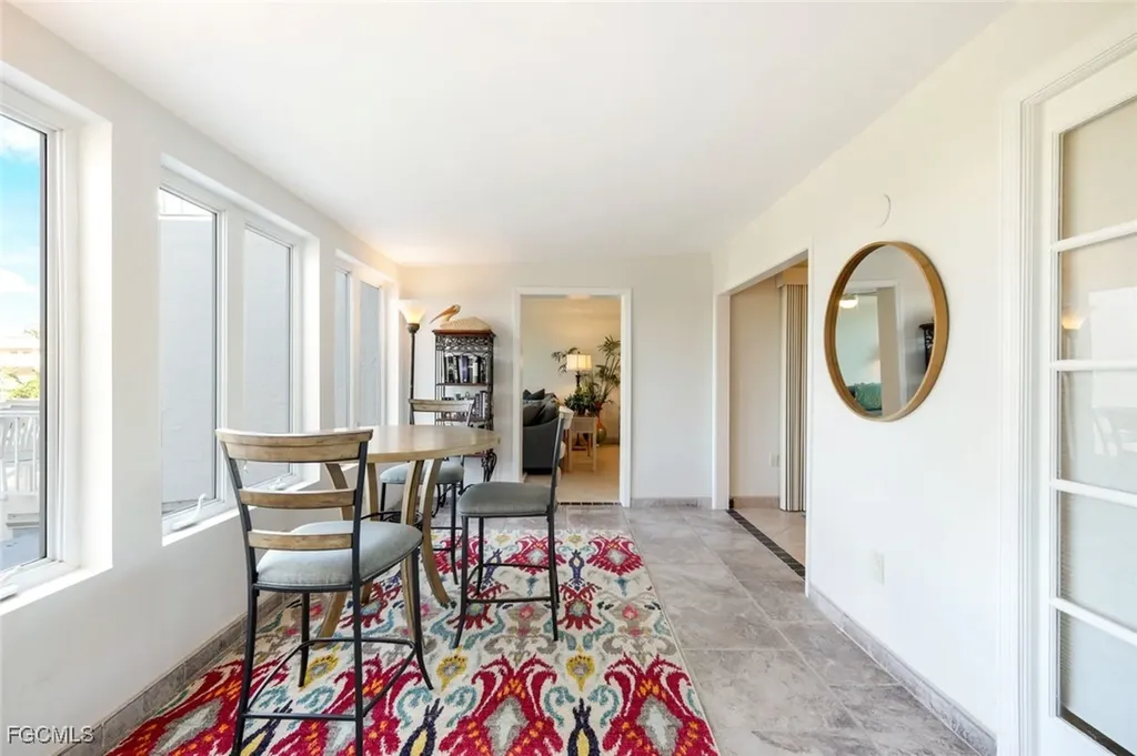 200 Periwinkle Way Sanibel FL 33957