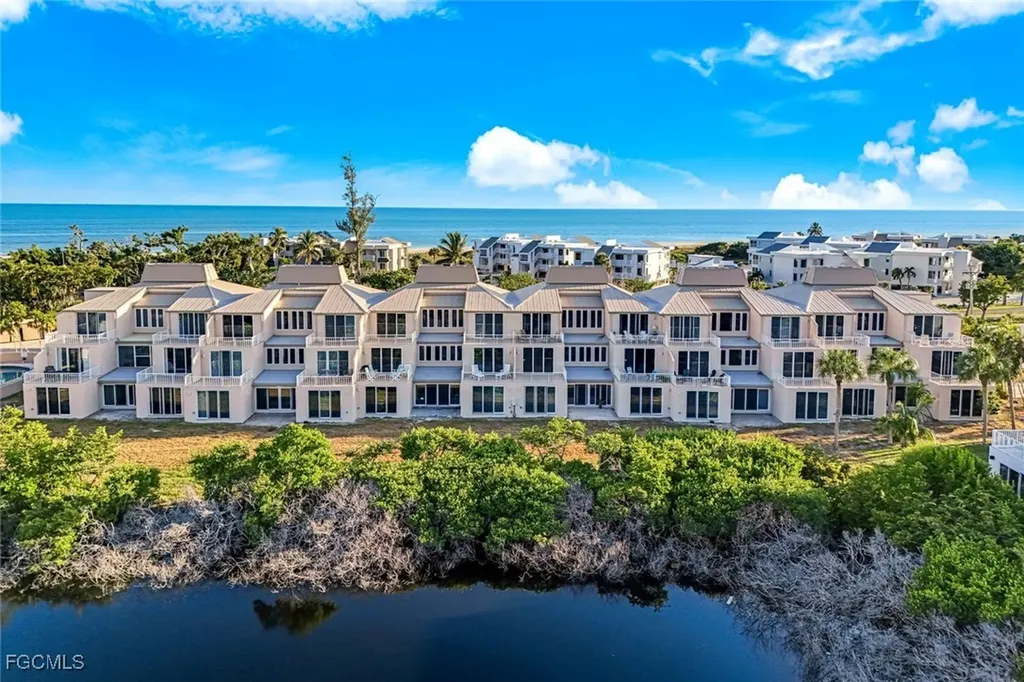 200 Periwinkle Way Sanibel FL 33957