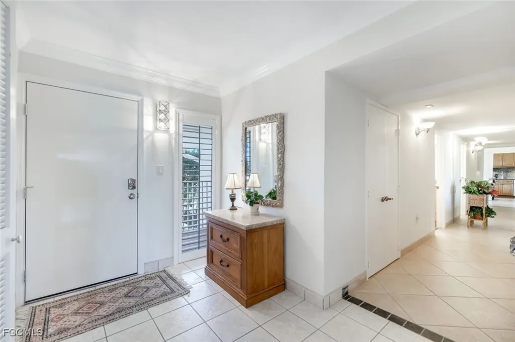 200 Periwinkle Way Sanibel FL 33957