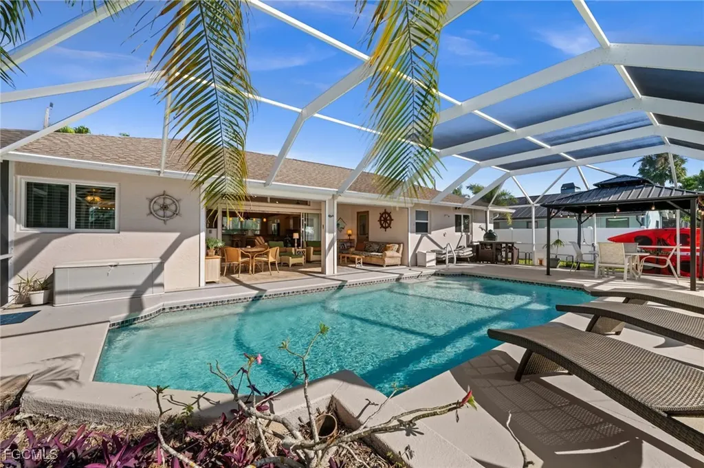 626 Cape Coral Parkway W Cape Coral FL 33914