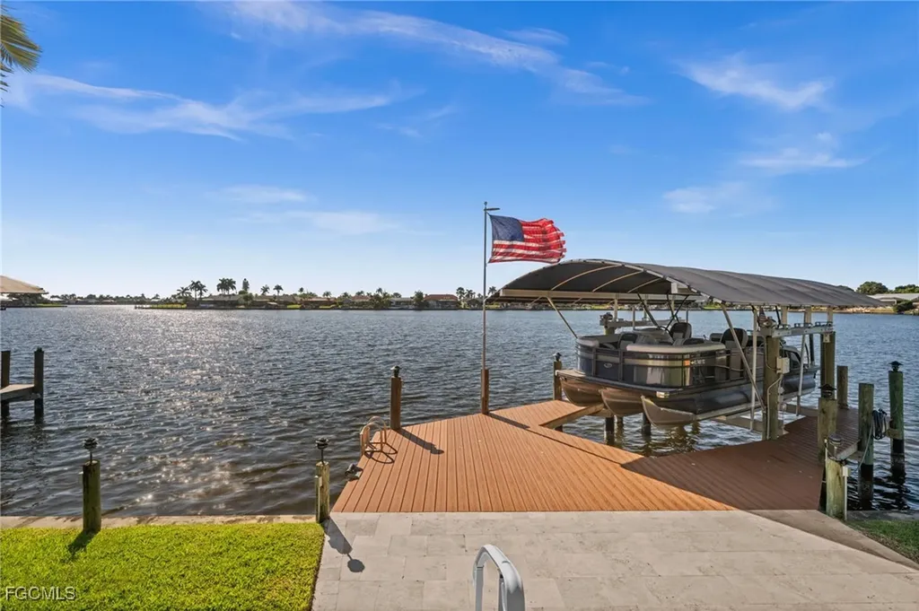 626 Cape Coral Parkway W Cape Coral FL 33914
