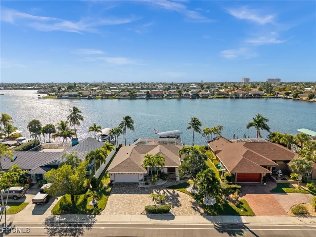 626 Cape Coral Parkway W Cape Coral FL 33914