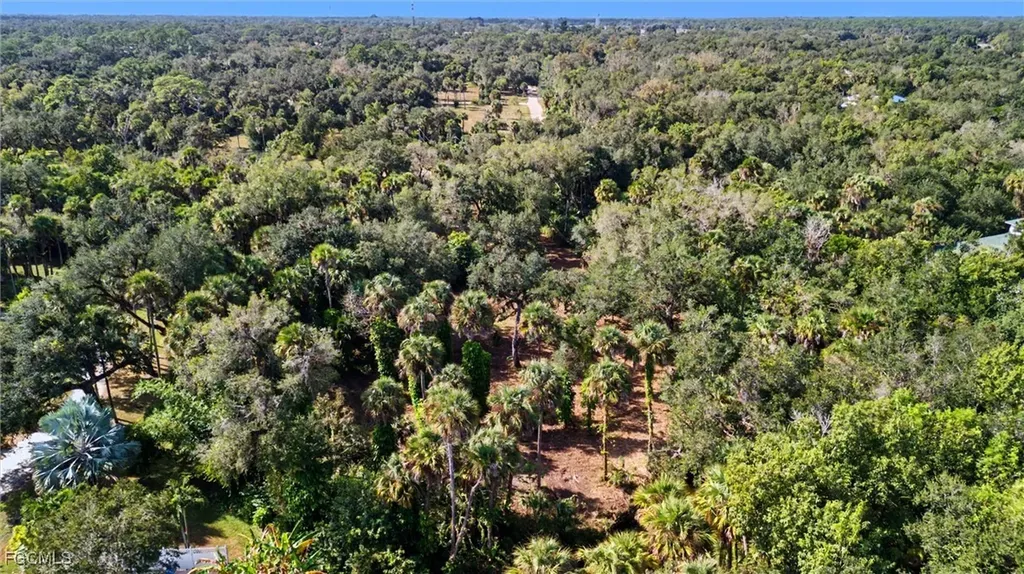 14221 River Road Fort Myers FL 33905