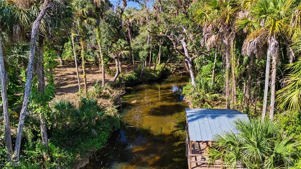 14221 River Road Fort Myers FL 33905