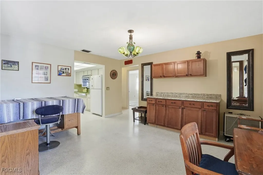 5541 Winkler Road Fort Myers FL 33919