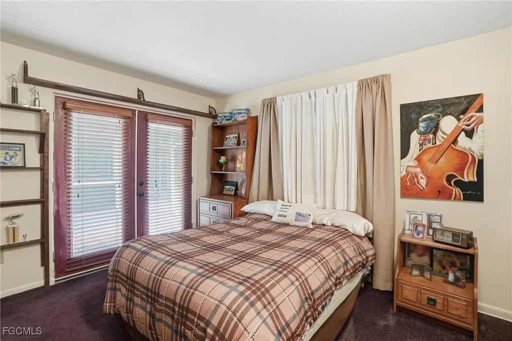 5541 Winkler Road Fort Myers FL 33919