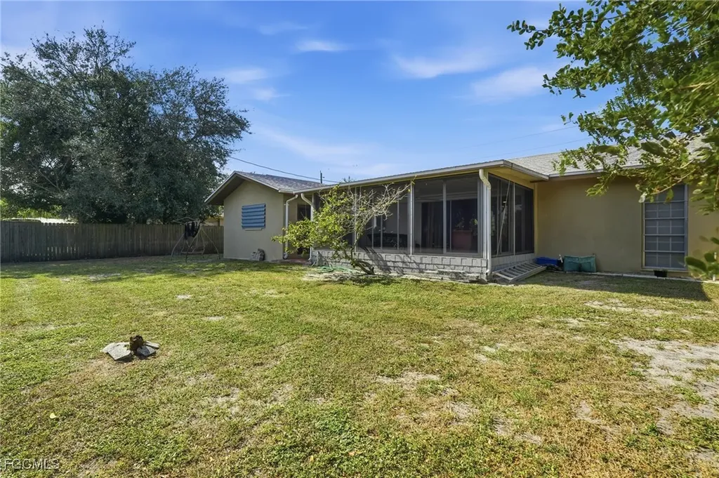 5541 Winkler Road Fort Myers FL 33919