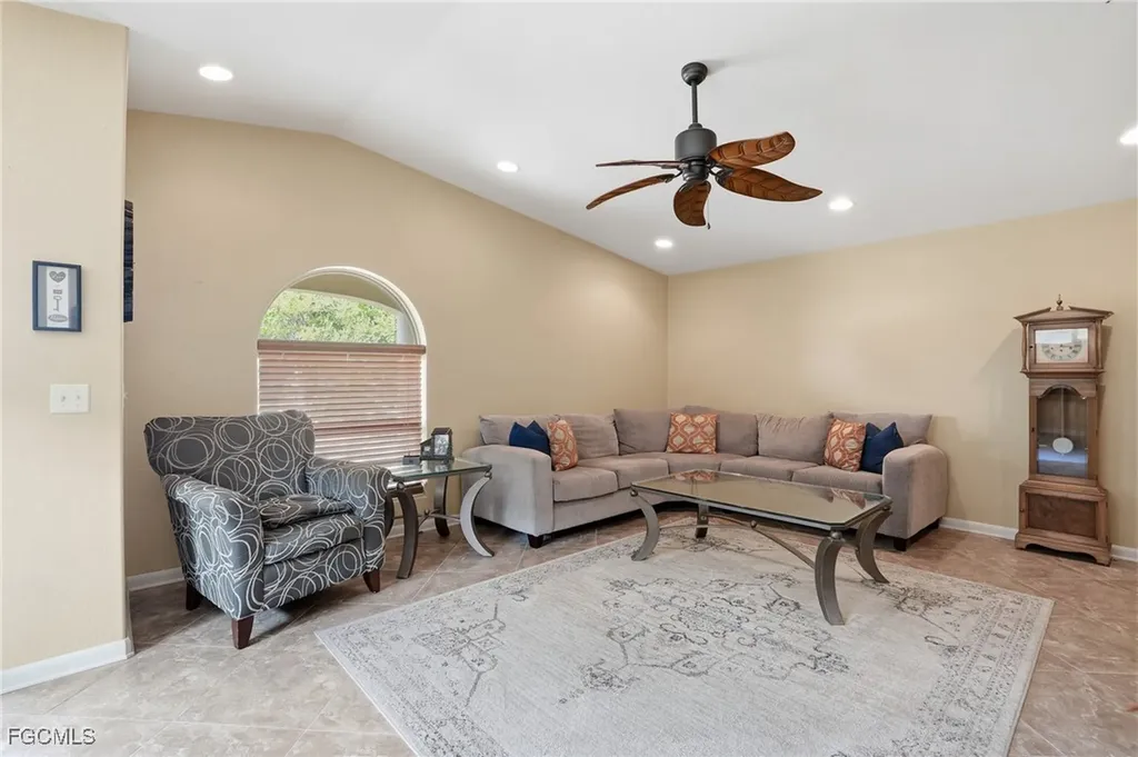 5541 Winkler Road Fort Myers FL 33919