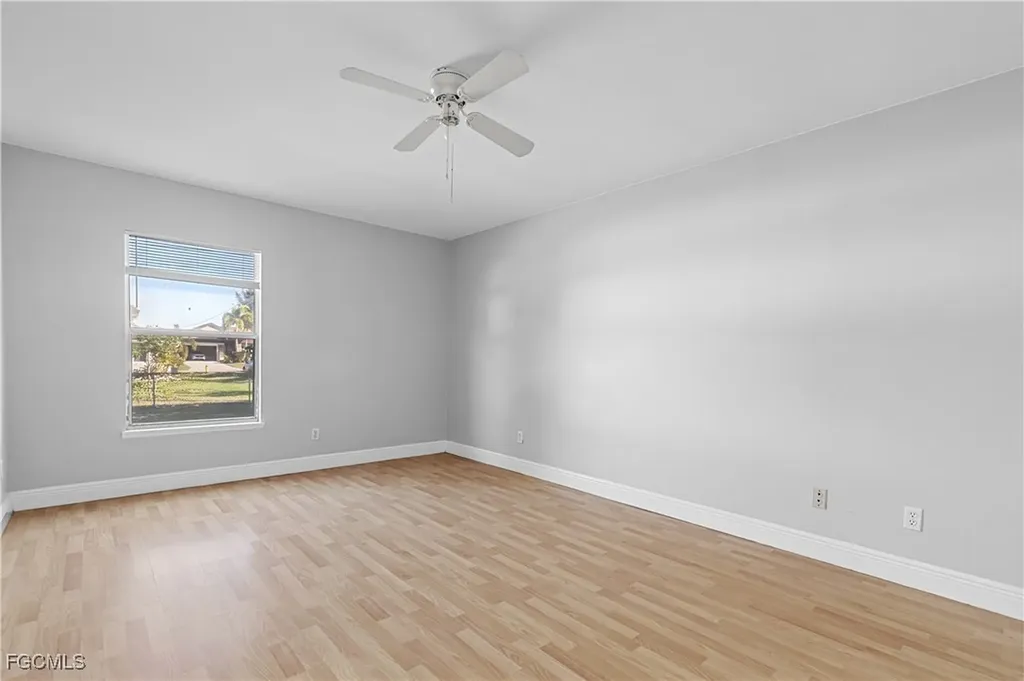 1409 SW 11th Place Cape Coral FL 33991