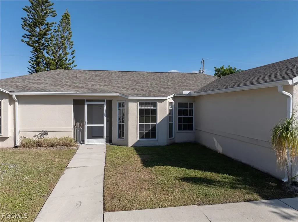 1409 SW 11th Place Cape Coral FL 33991