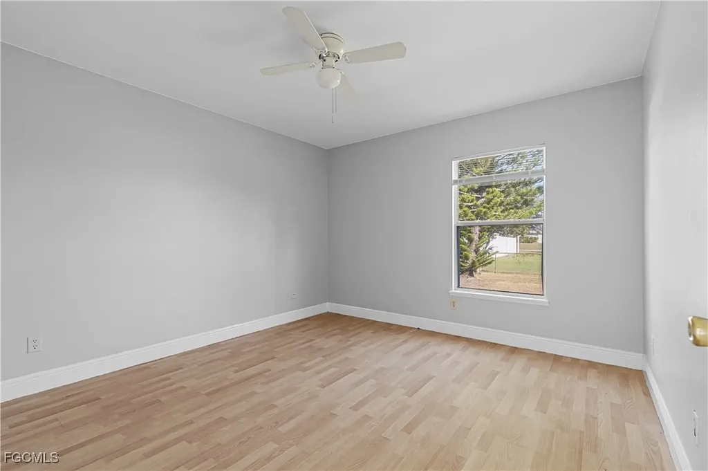 1409 SW 11th Place Cape Coral FL 33991